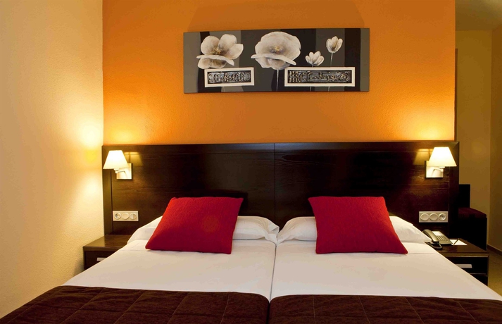 Imagen de la habitación del Hotel ITC Colon by Soho Boutique. Foto 4