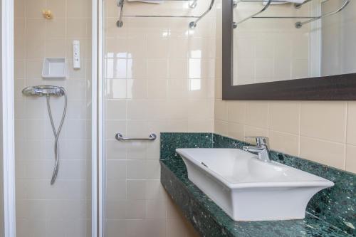 Imagen de la habitación del Hotel ITC Colon by Soho Boutique. Foto 3
