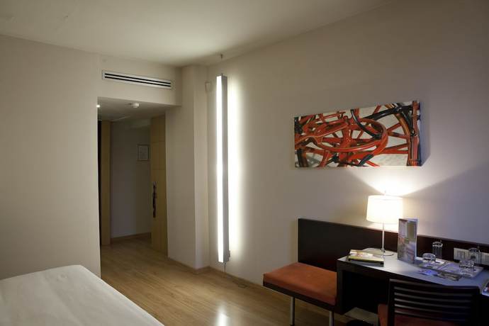 Imagen de la habitación del Hotel ITC Jerez By Soho Boutique. Foto 6