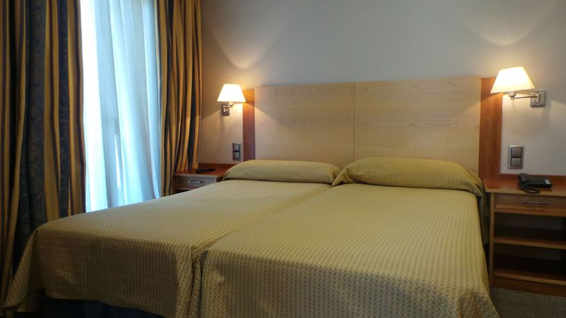 Imagen de la habitación del Hotel ITC Mora. Foto 9