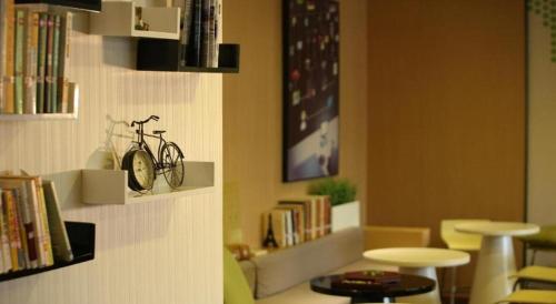 Imagen general del Hotel IU Chongqing Hechuan Pedestrian Street Darunfa Branch. Foto 6