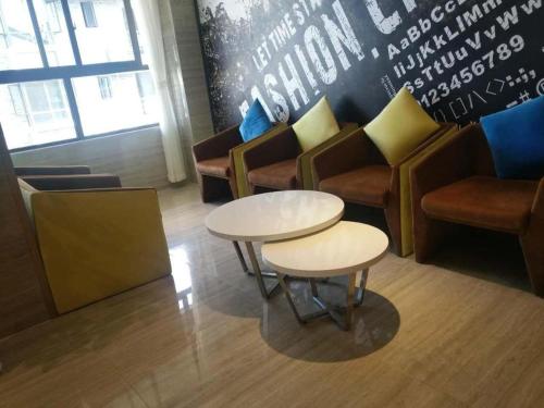 Imagen general del Hotel IU Meishan Sansuci Statue Square Zhuimeng City. Foto 5