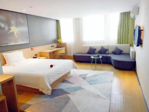 Imagen general del Hotel IU Zhengzhou Erqi Wanda Plaza Daxue Road Branch. Foto 1