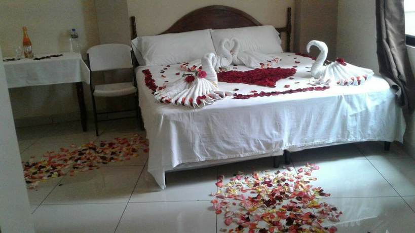 Imagen de la habitación del Hotel IV Centenario. Foto 6