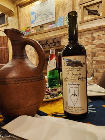 Imagen del bar/restaurante del Hotel IVERI BEACH. Foto 11