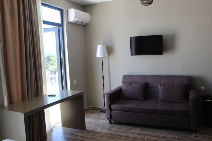 Imagen de la habitación del Hotel IVERI BEACH. Foto 17