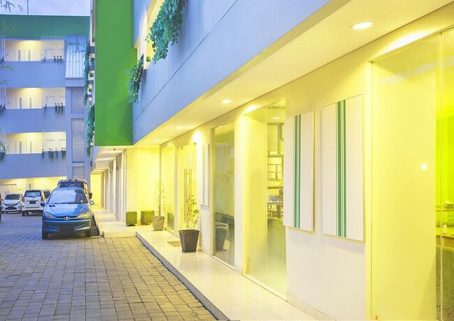 Imagen general del Hotel IXO Bekasi. Foto 1