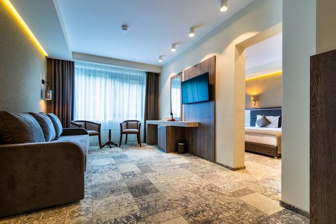 Imagen general del Hotel IZVOARE Caciulata. Foto 11