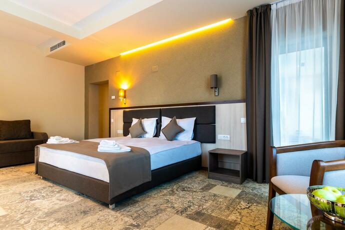 Imagen general del Hotel IZVOARE Caciulata. Foto 25