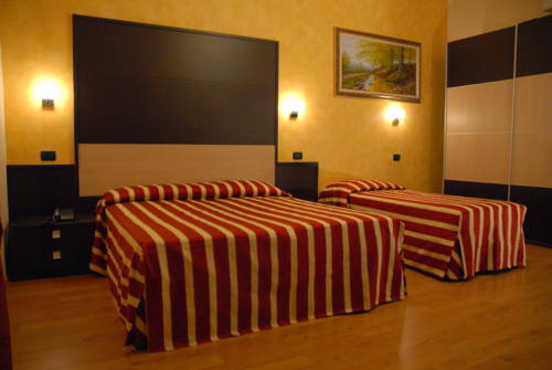 Imagen de la habitación del Hotel Iacone. Foto 15