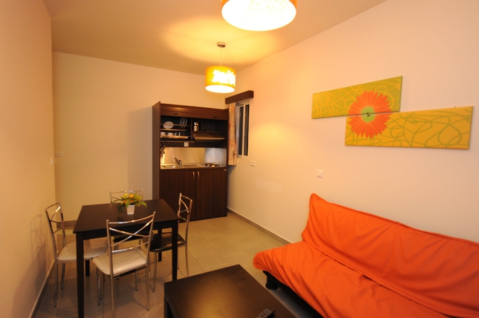 Imagen de los interiores del Hotel Ialysos City. Foto 16