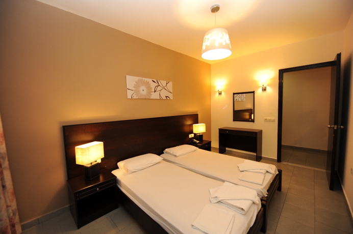Imagen de la habitación del Hotel Ialysos City. Foto 9