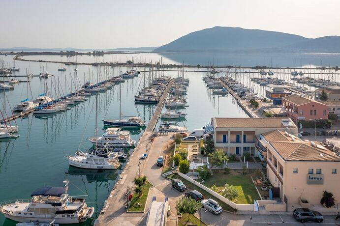 Imagen general del Hotel Ianos Bay. Foto 1