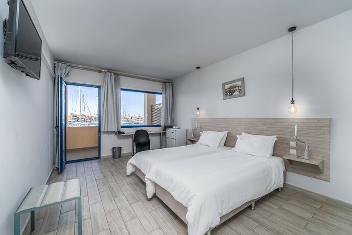 Imagen general del Hotel Ianos Bay. Foto 3