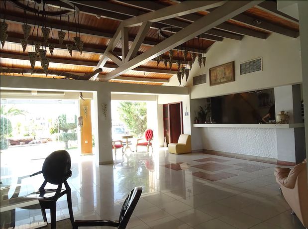 Imagen de los interiores del Hotel Ianos. Foto 18