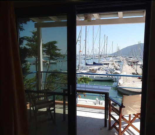 Imagen de la habitación del Hotel Ianos. Foto 6