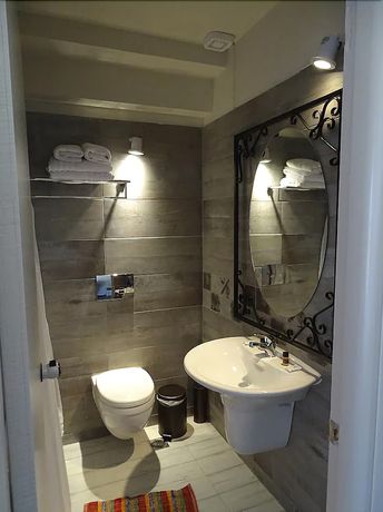 Imagen de la habitación del Hotel Ianos. Foto 9