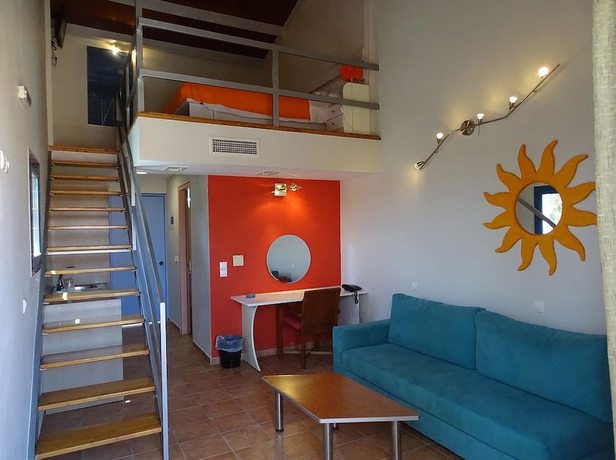 Imagen de la habitación del Hotel Ianos. Foto 13