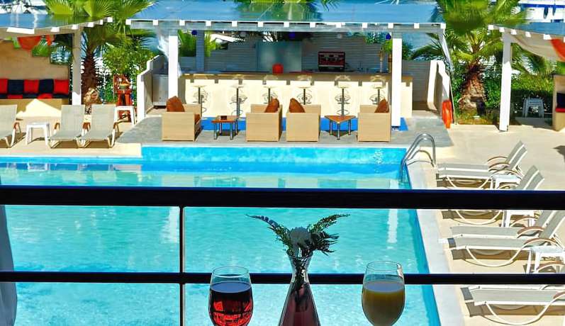 Imagen de la habitación del Hotel Ianos. Foto 15