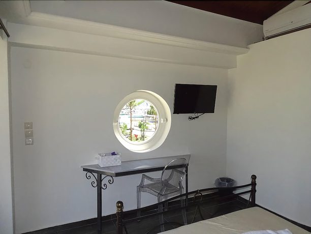 Imagen de la habitación del Hotel Ianos. Foto 16