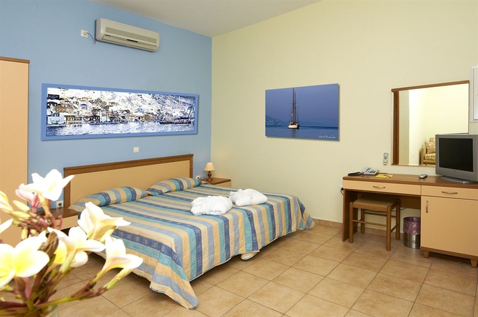 Imagen de la habitación del Hotel Iapetos Village. Foto 6