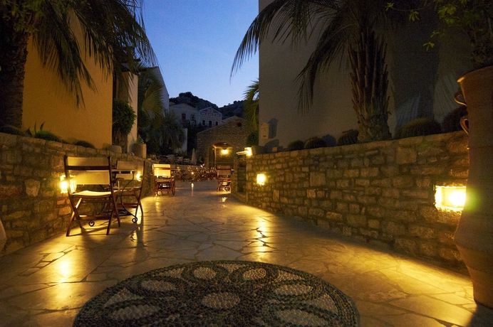 Imagen de los exteriores del Hotel Iapetos Village. Foto 16