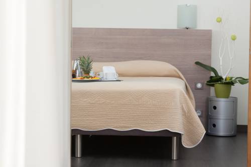 Imagen de la habitación del Hotel Ibaia, Hendaye. Foto 8