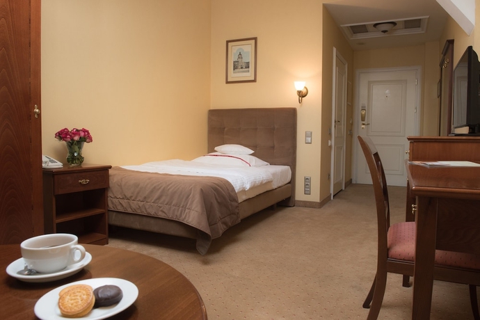 Imagen de la habitación del Hotel Ibb Grand Lublin. Foto 14