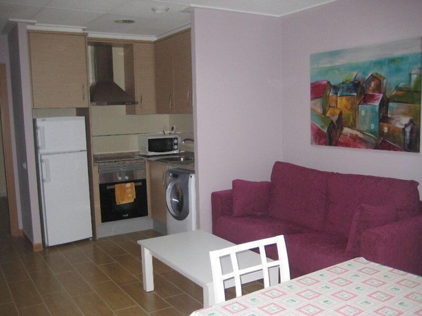 Imagen de la habitación del Hotel Iberflat Apartamentos Avenida Almazora 12. Foto 6