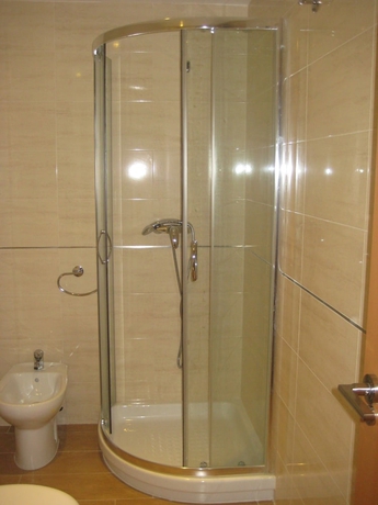 Imagen de la habitación del Hotel Iberflat Apartamentos Avenida Almazora 12. Foto 15