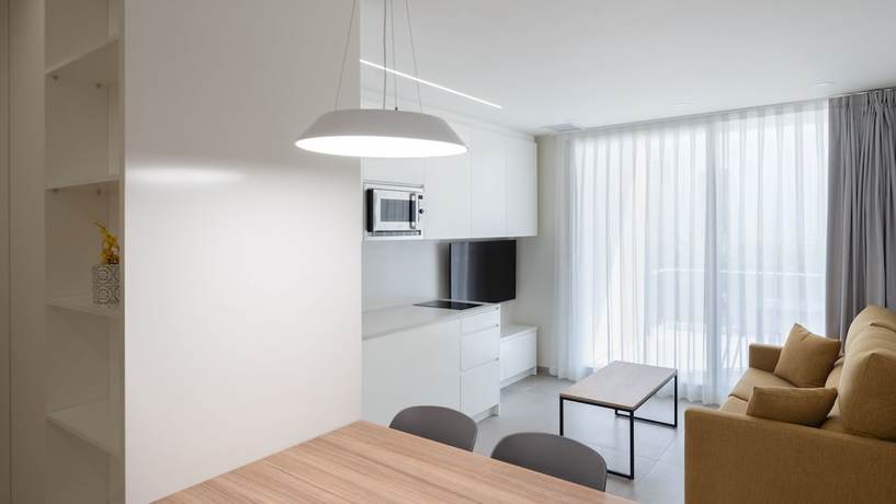 Imagen de la habitación del Hotel Iberflat Apartamentos los Pinos. Foto 16