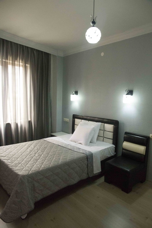 Imagen de la habitación del Hotel Iberia, Batumi. Foto 6