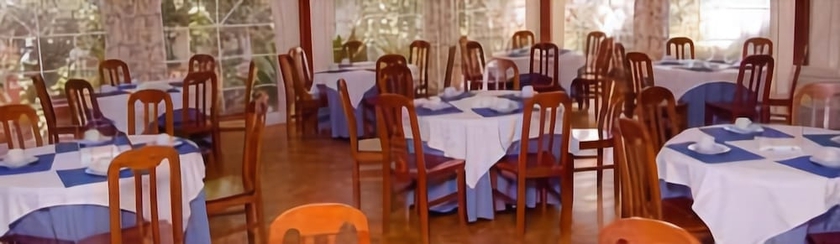 Imagen del bar/restaurante del Hotel Iberia Plaza América. Foto 2