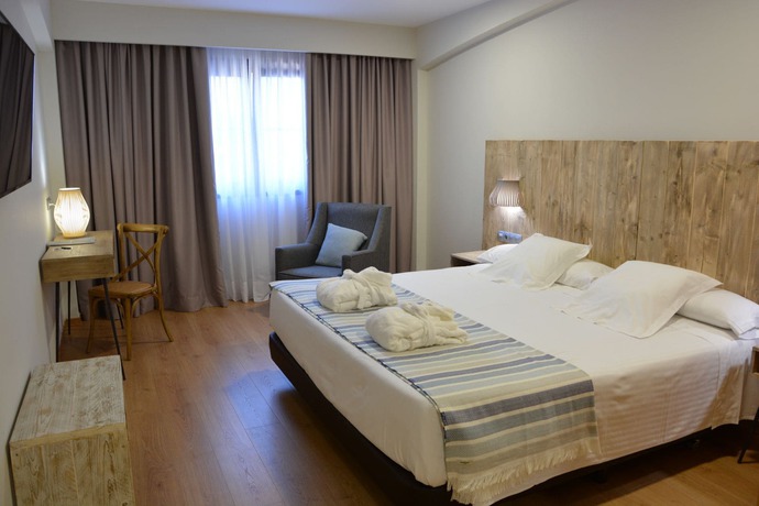 Imagen de la habitación del Hotel Iberik Balneario Augas Santas. Foto 9