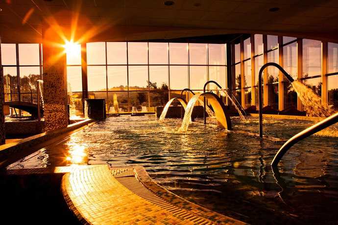 Imagen de la piscina del Hotel Iberik Balneario Augas Santas. Foto 17