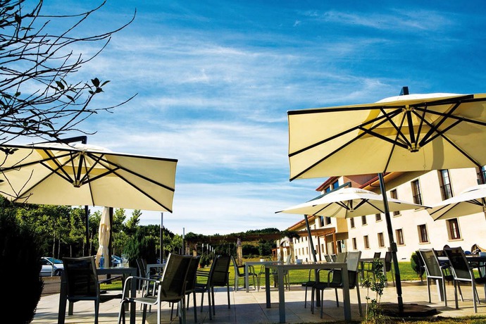 Imagen de los exteriores del Hotel Iberik Balneario Augas Santas. Foto 12