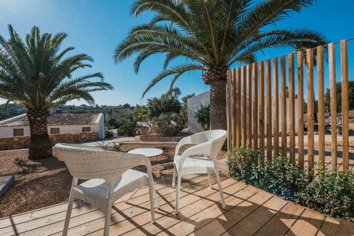 Imagen de los exteriores del Hotel Iberostar Cala Domingos. Foto 14