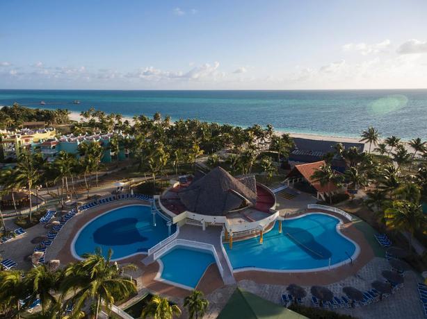 Imagen de la piscina del Hotel Iberostar Daiquiri. Foto 19