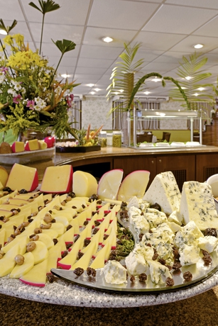 Imagen del bar/restaurante del Hotel Iberostar Heritage Grand Amazon. Foto 3