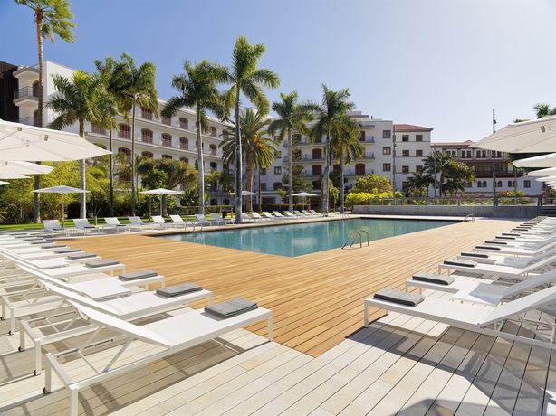 Imagen de la piscina del Hotel Iberostar Heritage Grand Mencey. Foto 14