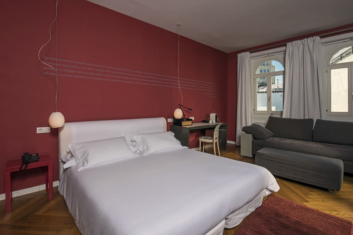 Imagen de la habitación del Hotel Iberostar Las Letras Gran Via. Foto 6