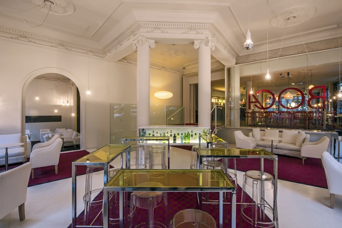 Imagen de los interiores del Hotel Iberostar Las Letras Gran Via. Foto 10