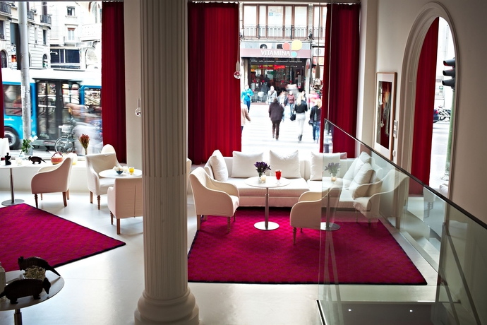 Imagen de los interiores del Hotel Iberostar Las Letras Gran Via. Foto 14