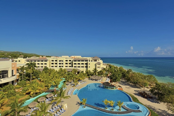 Imagen general del Hotel Iberostar Rose Hall Beach All Inclusive. Foto 3