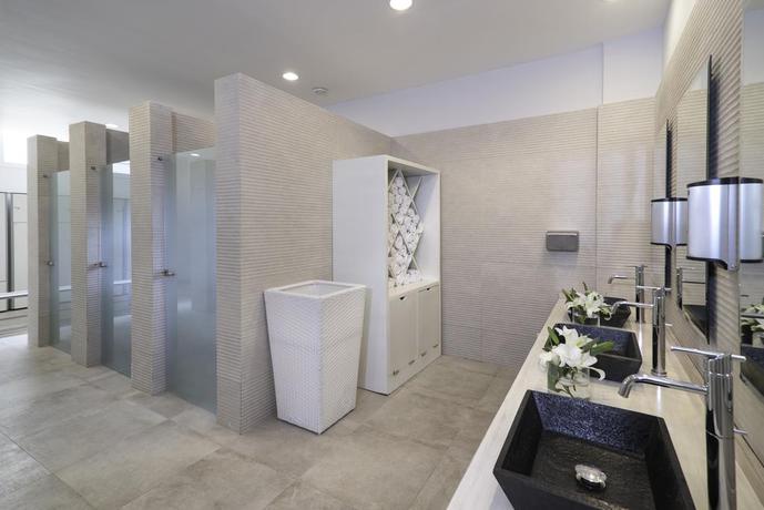 Imagen de los interiores del Hotel Iberostar Selection Bávaro Suites. Foto 13