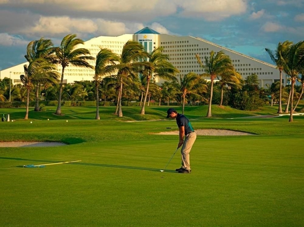 Imagen de los exteriores del Hotel Iberostar Selection Cancún. Foto 10