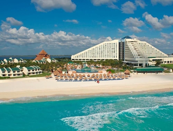 Imagen de los exteriores del Hotel Iberostar Selection Cancún. Foto 14