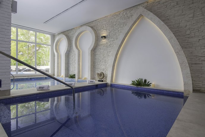 Imagen de la piscina del Hotel Iberostar Selection Coral Bávaro - All Inclusive. Foto 18