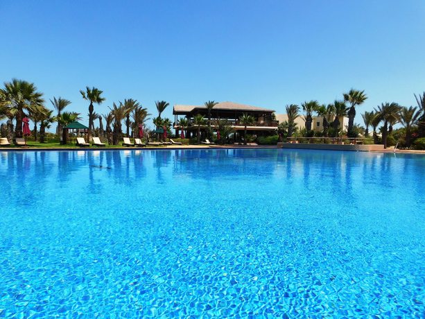 Imagen de la piscina del Hotel Iberostar Selection Eolia Djerba. Foto 8