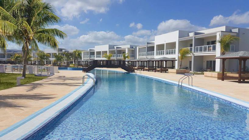 Imagen de la piscina del Hotel Iberostar Selection Holguin. Foto 16